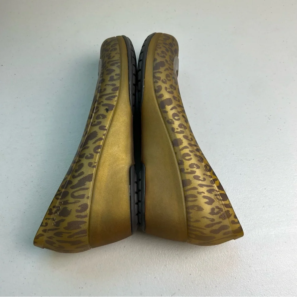 Crocs Carlisa Animal Print Wedge Size Women’s 8 Shoe